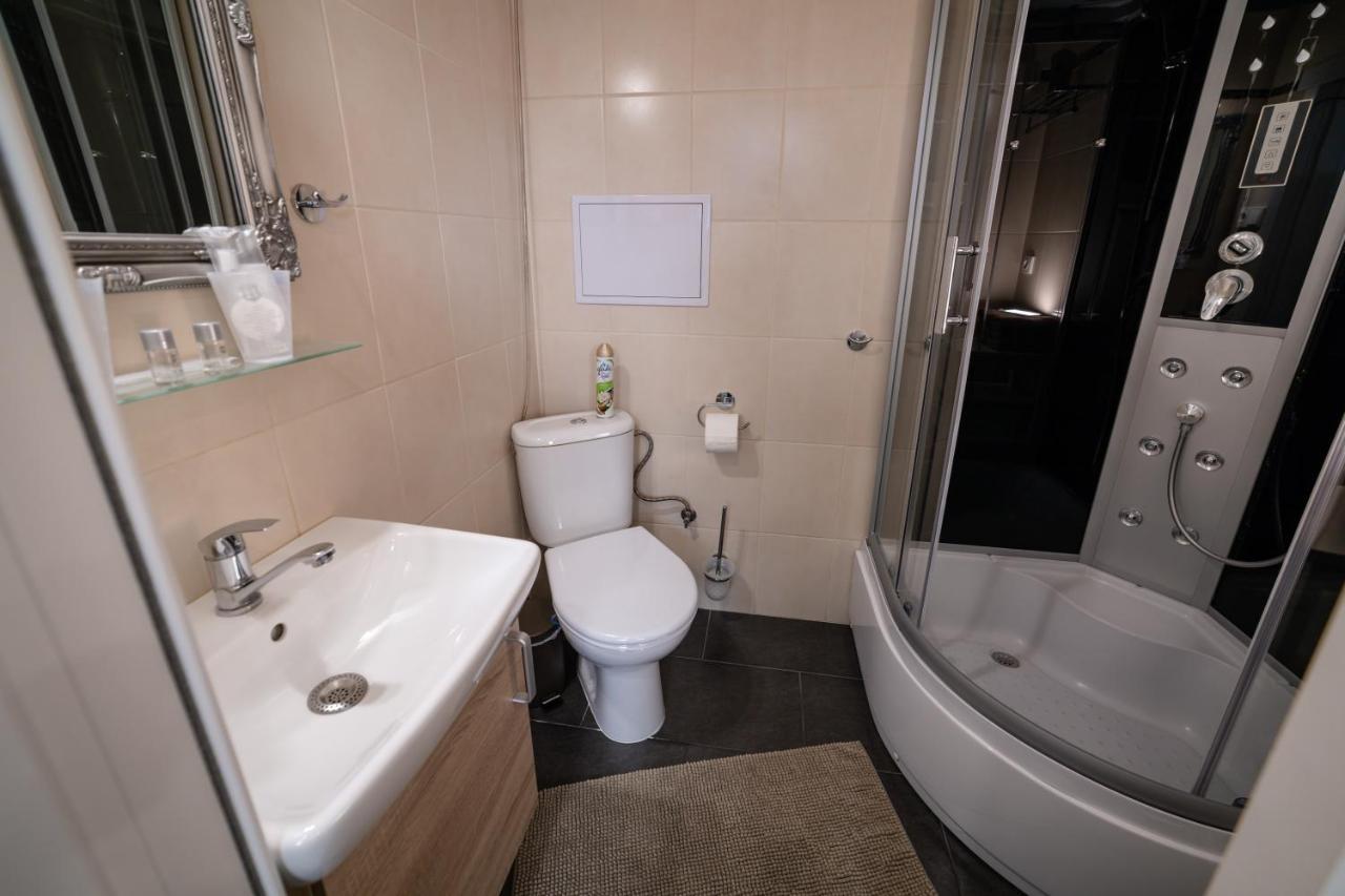 Apartman Sv. Urban ブラチスラヴァ エクステリア 写真